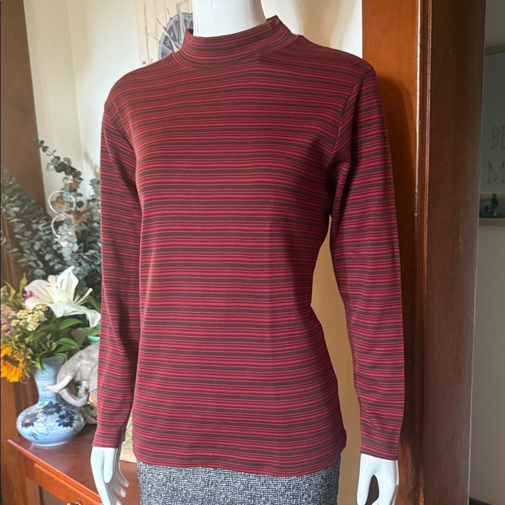 NWT tabi international size small Striped Red and Black Women's Top
